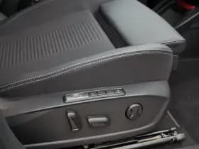 Ford Explorer thumbnail 9