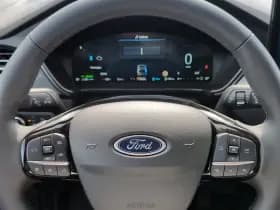 Ford Kuga thumbnail 11