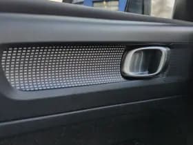 Volvo XC40 thumbnail 20