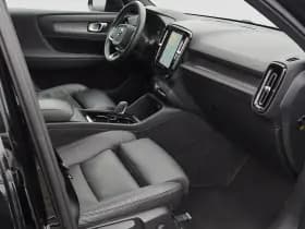 Volvo XC40 thumbnail 9