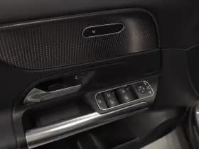 Mercedes-Benz EQA thumbnail 17