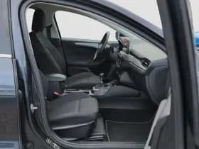 Ford Focus thumbnail 9