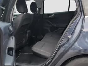 Ford Focus thumbnail 10