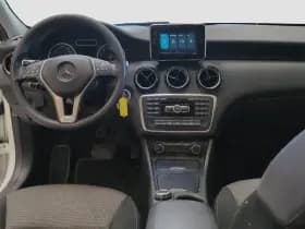 Mercedes-Benz GLA-Klasse thumbnail 2