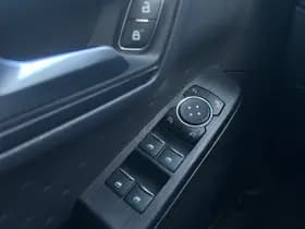 Ford Kuga thumbnail 18