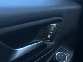 Ford Kuga thumbnail 19