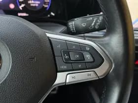 Volkswagen Golf thumbnail 14