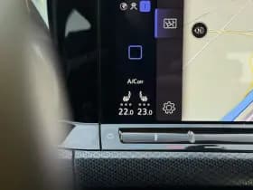 Volkswagen Golf thumbnail 21