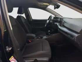 Volkswagen Golf thumbnail 9