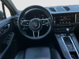 Porsche Macan thumbnail 2