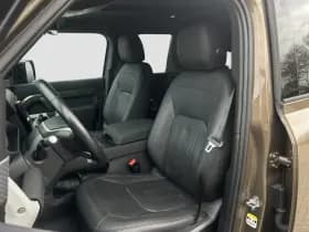 Land Rover Defender thumbnail 12