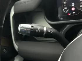 Land Rover Defender thumbnail 17