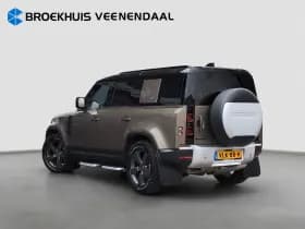 Land Rover Defender thumbnail 3