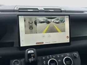 Land Rover Defender thumbnail 27