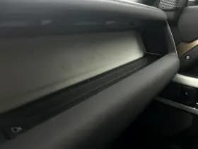 Land Rover Defender thumbnail 33