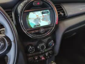 MINI Cooper thumbnail 16