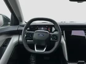 Ford Explorer thumbnail 2