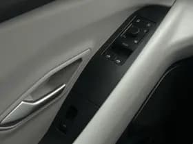 Ford Explorer thumbnail 18