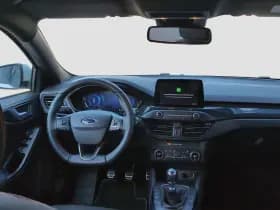 Ford Focus thumbnail 2