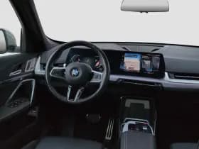 BMW X1 thumbnail 2