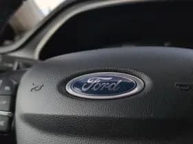 Ford Focus thumbnail 12