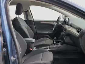 Ford Focus thumbnail 8