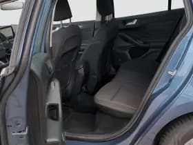 Ford Focus thumbnail 9