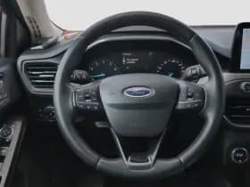 Ford Focus thumbnail 10