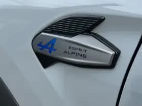 Renault Captur thumbnail 35