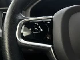 Volvo XC60 thumbnail 15