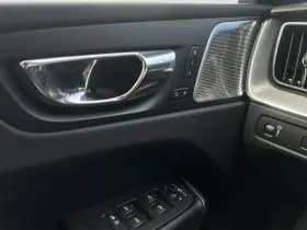Volvo XC60 thumbnail 18