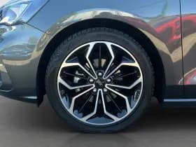 Ford Focus thumbnail 7