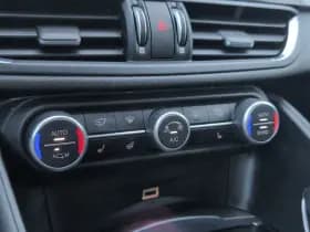Alfa Romeo Giulia thumbnail 26