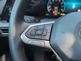Volkswagen Golf thumbnail 15