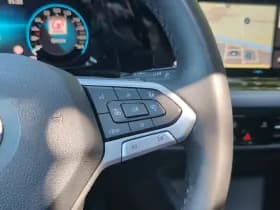 Volkswagen Golf thumbnail 16