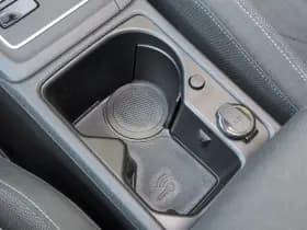 Volkswagen Golf thumbnail 24