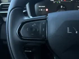 Lynk & Co 01 thumbnail 14