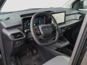 Ford E-Transit Courier thumbnail 2