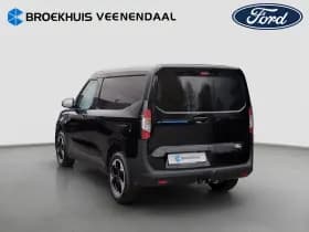Ford E-Transit Courier thumbnail 3