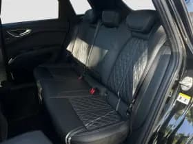 Audi Q4 e-tron thumbnail 13