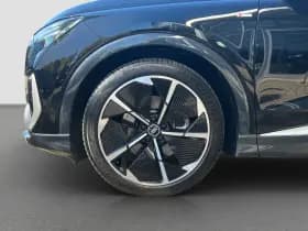 Audi Q4 e-tron thumbnail 7