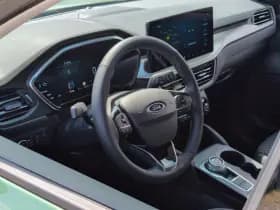 Ford Kuga thumbnail 10