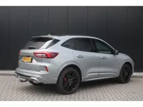 Ford Kuga thumbnail 3