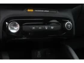 Ford Kuga thumbnail 38