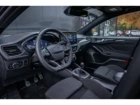 Ford Focus thumbnail 11