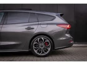 Ford Focus thumbnail 10