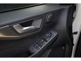 Ford Kuga thumbnail 31