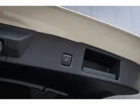 Ford Kuga thumbnail 38