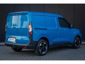 Ford E-Transit Courier thumbnail 4