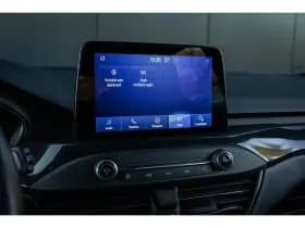Ford Focus thumbnail 18
